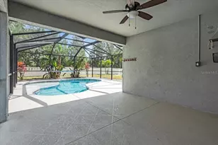 11790 Forest Park Cir, Bradenton, FL 34211 - Photo 10