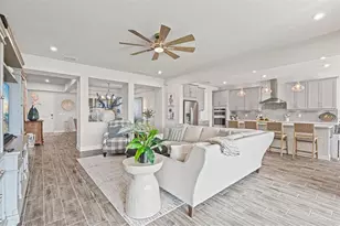 20380 Symphony Pl, Venice, FL 34293 - Photo 8