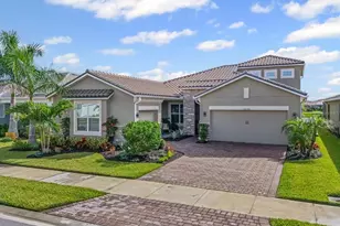 20380 Symphony Pl, Venice, FL 34293 - Photo 2