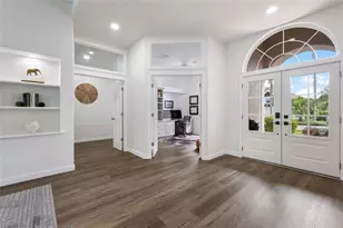 8009 Royal Birkdale Cir, Lakewood Ranch, FL 34202 - Photo 8