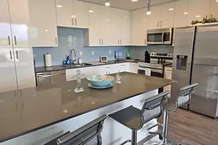 1709 N Tamiami Trl, Sarasota, FL 34234 - Photo 2