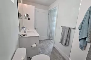 1709 N Tamiami Trl, Sarasota, FL 34234 - Photo 20