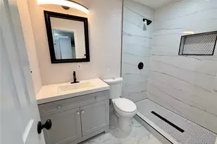 715 65th Ave Dr W, Bradenton, FL 34207 - Photo 8