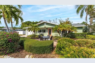 6904 9th Avenue NW, Bradenton, FL 34209 - Photo 2