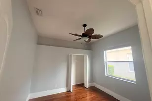 7207 39th Ln E, Sarasota, FL 34243 - Photo 20