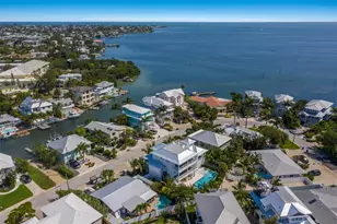 227 S Harbor Dr, Holmes Beach, FL 34217 - Photo 60