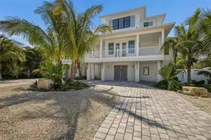 227 S Harbor Dr, Holmes Beach, FL 34217 - Photo 6