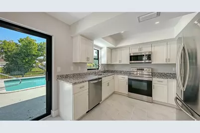 923 69th Street NW, Bradenton, FL 34209 - Photo 16