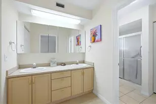 4577 Hidden View Pl, Sarasota, FL 34235 - Photo 22