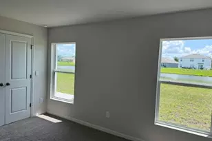12412 Hopscotch Ave E, Palmetto, FL 34221 - Photo 6