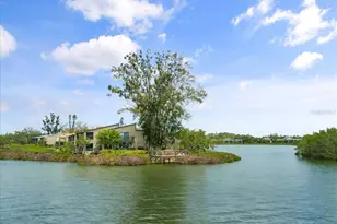 1711 Pelican Cove Rd, Sarasota, FL 34231 - Photo 38