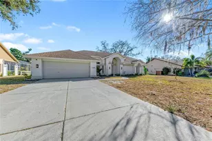 5328 Dominica Cir, Sarasota, FL 34233 - Photo 2