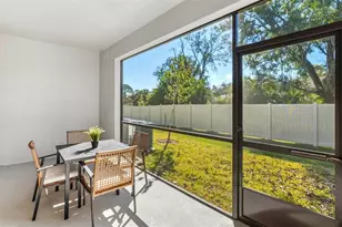 4060 Gold Dust Ln, Sarasota, FL 34243 - Photo 6