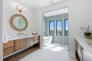 319 Tarpon St, Anna Maria, FL 34216 - Photo 44