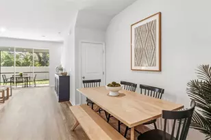 4056 Gold Dust Ln, Sarasota, FL 34243 - Photo 4