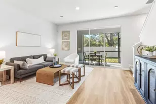 4052 Gold Dust Ln, Sarasota, FL 34243 - Photo 10