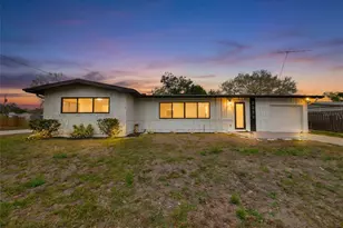 2239 Worrington St, Sarasota, FL 34231 - Photo 1