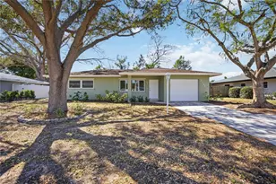 2244 Sunnyside Pl, Sarasota, FL 34239 - Photo 4