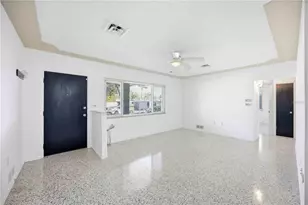 2244 Sunnyside Pl, Sarasota, FL 34239 - Photo 10