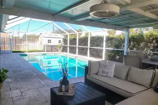 3567 65th Ave Cir E, Sarasota, FL 34243 - Photo 36