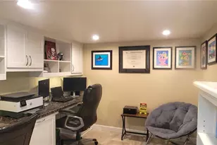 3567 65th Ave Cir E, Sarasota, FL 34243 - Photo 32