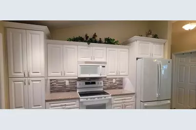 3567 65th Avenue Circle E, Sarasota, FL 34243 - Photo 12