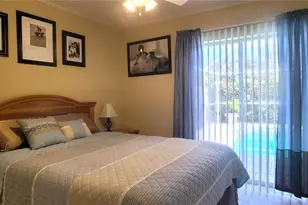 3567 65th Ave Cir E, Sarasota, FL 34243 - Photo 28