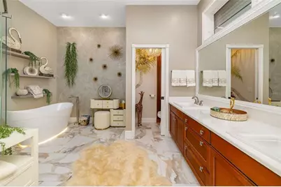 746 Eagle Point Drive, Venice, FL 34285 - Photo 32