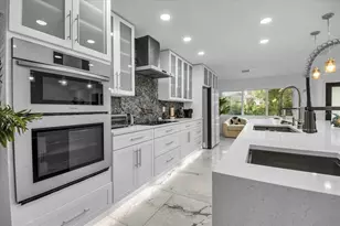 5624 Cape Leyte Dr, Sarasota, FL 34242 - Photo 12