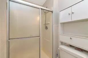 5407 3rd St W, Bradenton, FL 34207 - Photo 24