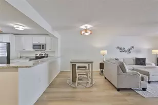 597 Lakeside Dr, Bradenton, FL 34210 - Photo 12