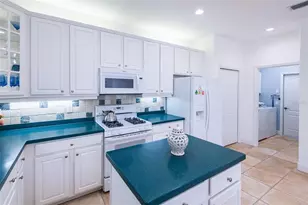 7048 Old Tabby Cir, Lakewood Ranch, FL 34202 - Photo 12