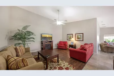 5926 Benevento Drive, Sarasota, FL 34238 - Photo 4