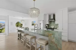 4939 Commonwealth Dr, Sarasota, FL 34242 - Photo 8