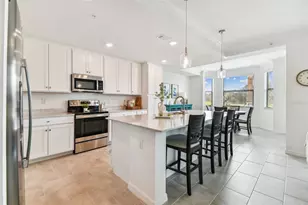 18114 Gawthrop Dr, Bradenton, FL 34211 - Photo 2