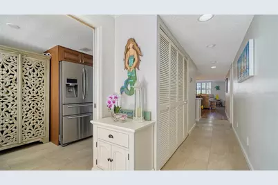 8735 Midnight Pass Road #105B, Sarasota, FL 34242 - Photo 4