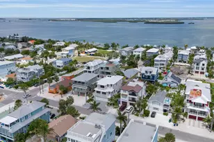 2215 Avenue C, Bradenton Beach, FL 34217 - Photo 70