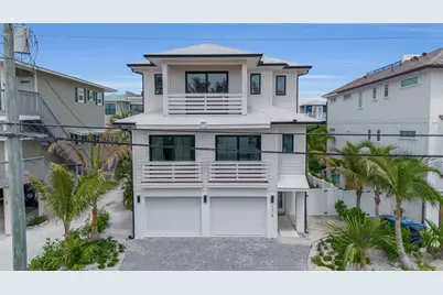 2215 Avenue C, Bradenton Beach, FL 34217 - Photo 2