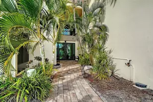 199 Whispering Sands Dr, Sarasota, FL 34242 - Photo 6