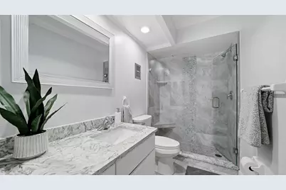 199 Whispering Sands Drive #204, Sarasota, FL 34242 - Photo 34