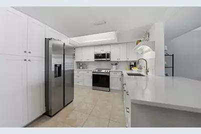 199 Whispering Sands Drive #204, Sarasota, FL 34242 - Photo 12
