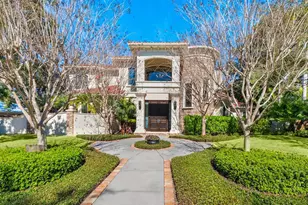 1655 South Dr, Sarasota, FL 34239 - Photo 2