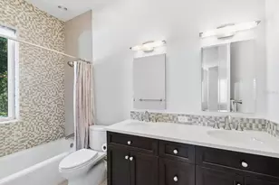 1655 South Dr, Sarasota, FL 34239 - Photo 30