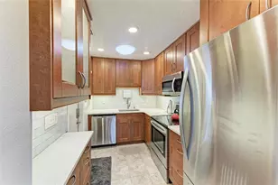 390 301 Blvd W, Bradenton, FL 34205 - Photo 12