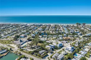 419 Clark Dr, Holmes Beach, FL 34217 - Photo 50