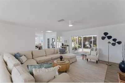 419 Clark Drive, Holmes Beach, FL 34217 - Photo 6