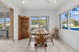 1602 27th St W, Bradenton, FL 34205 - Photo 8