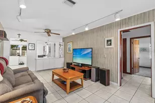 1602 27th St W, Bradenton, FL 34205 - Photo 10