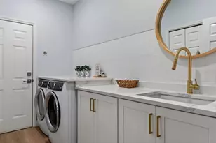 2571 Dick Wilson Dr, Sarasota, FL 34240 - Photo 54