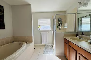 15207 Searobbin Dr, Lakewood Ranch, FL 34202 - Photo 14